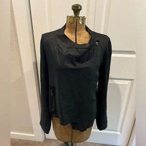 BB Dakota Thin Black Leather Cropped Asymmetrical jacket. Size Medium.